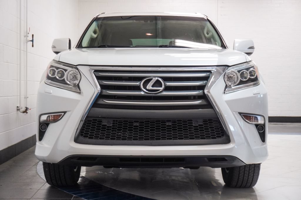 Used 2016 Lexus GX 460 w/ Premium Package AWD/4WD image 34