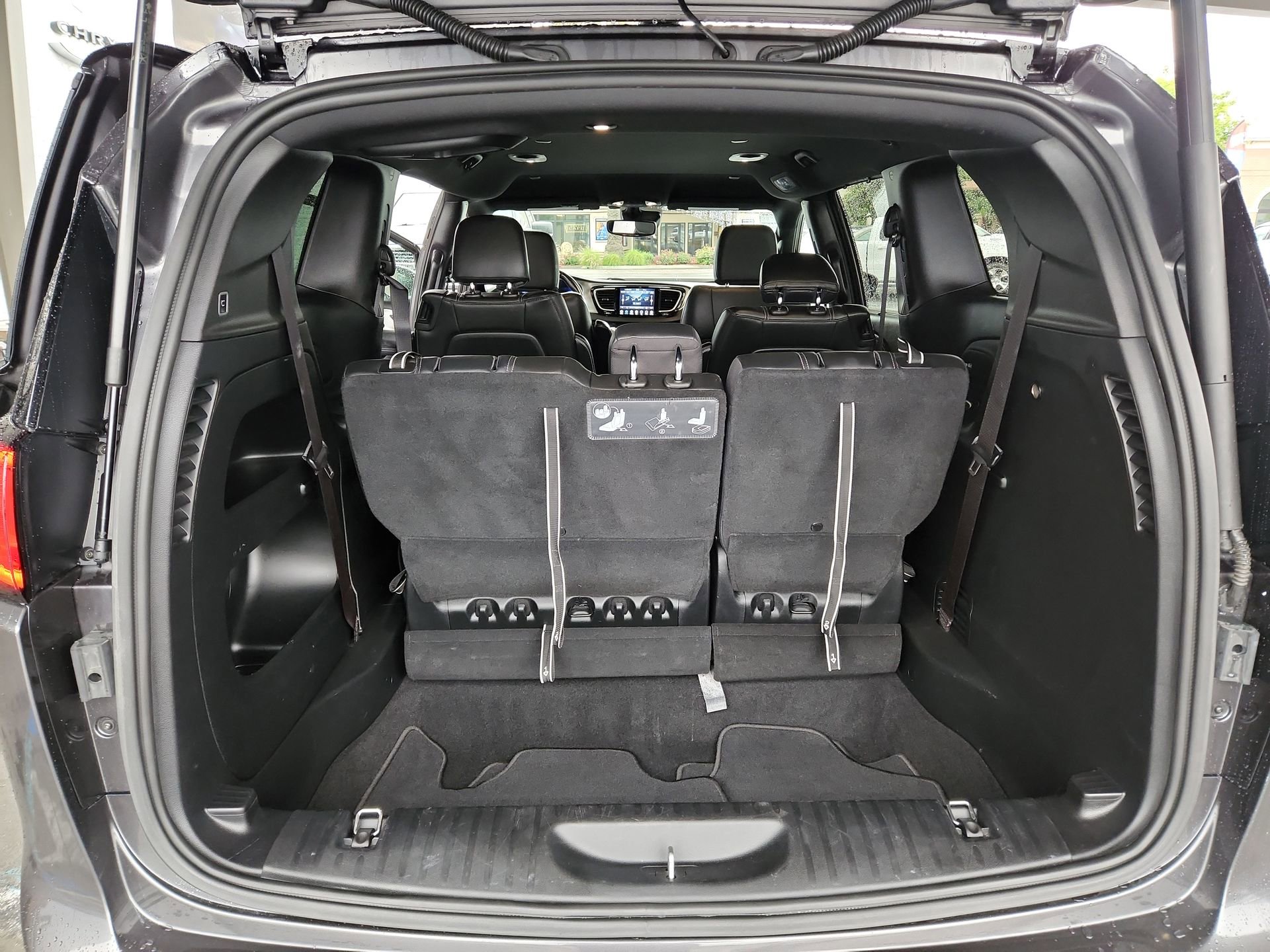 Certified 2020 Chrysler Pacifica Touring-L w/ Advanced Safetytec Group AWD/4WD image 20