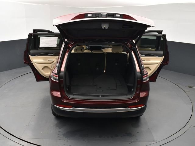 New 2026 Jeep Grand Cherokee Limited w/ Luxury Tech Group II image 29