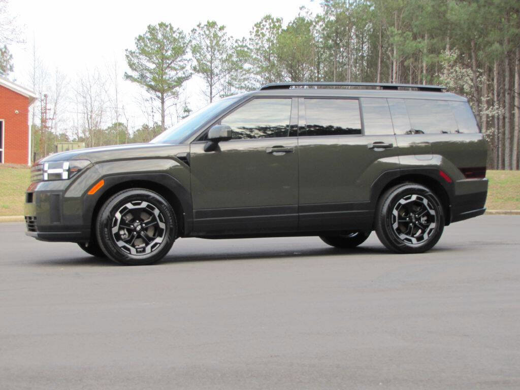 Used 2025 Hyundai Santa Fe SEL image 3