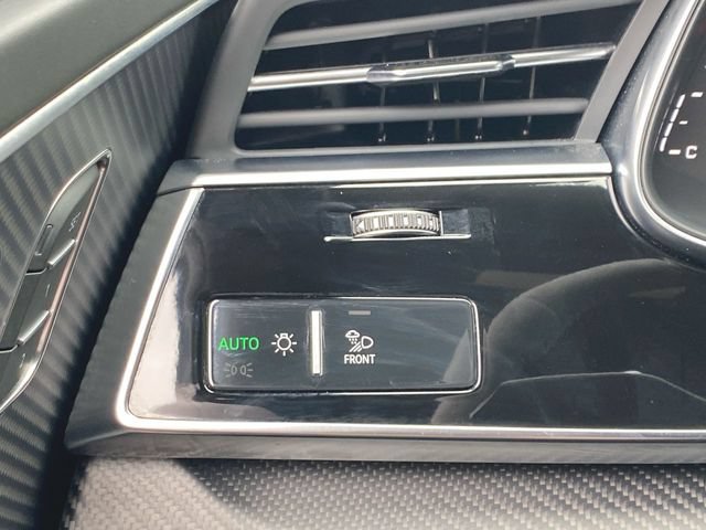 Used 2024 Audi RS Q8 w/ Black Optic Package AWD/4WD image 18
