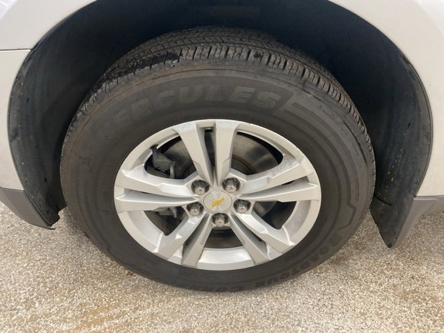 Used 2017 Chevrolet Equinox LS image 10