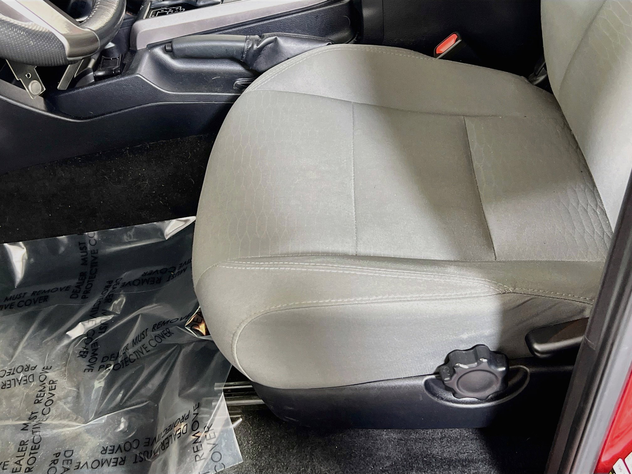 Used 2018 Toyota Tacoma SR5 AWD/4WD image 17