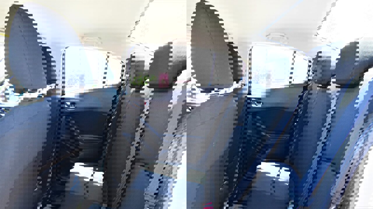 Used 2015 MAZDA MAZDA3 i SV image 13