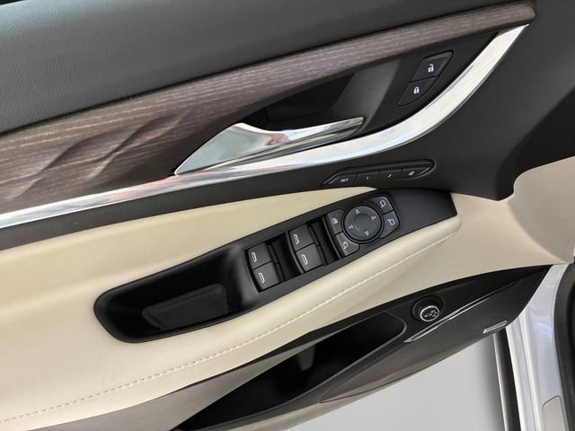 Used 2023 Buick Enclave Avenir w/ Avenir Technology Package image 13