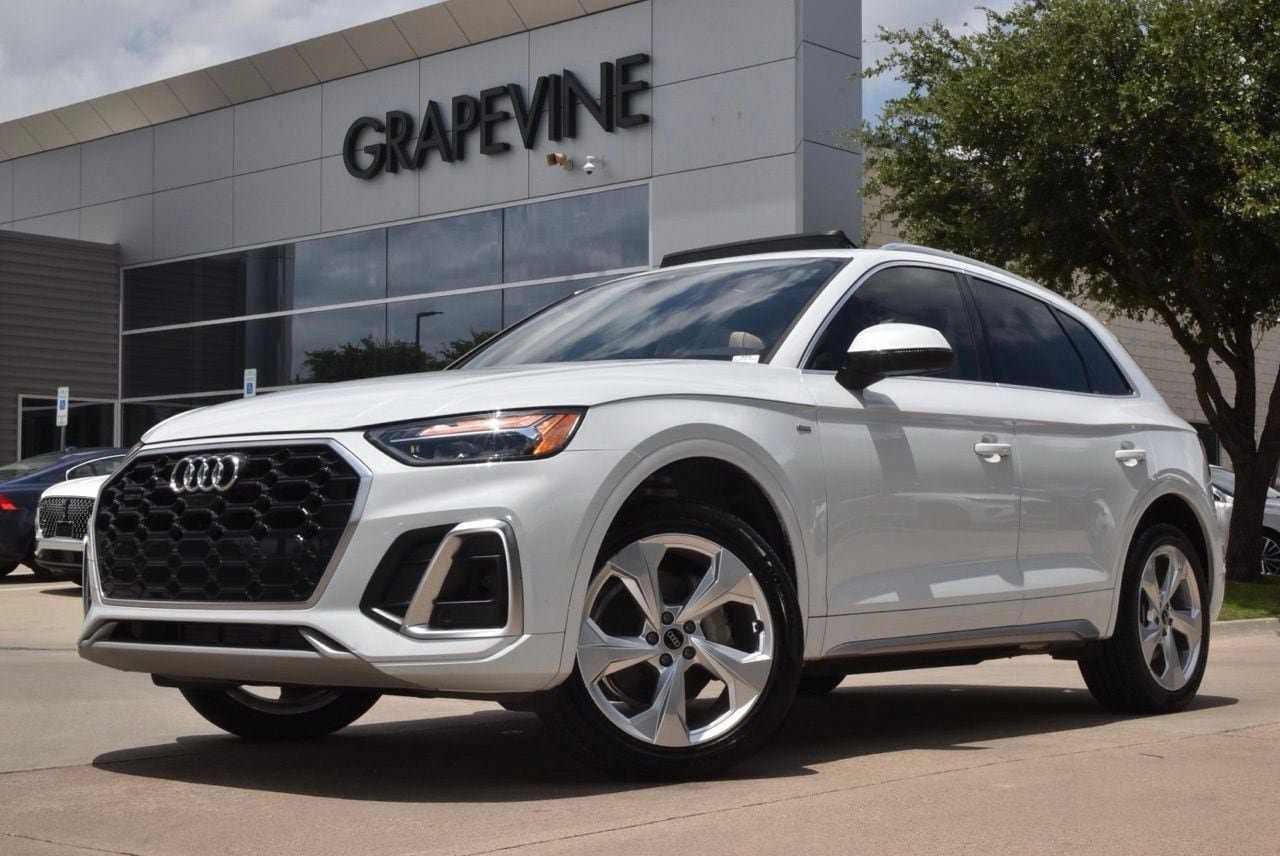 Used 2022 Audi Q5 2.0T Premium Plus w/ Premium Plus Package AWD/4WD image 2