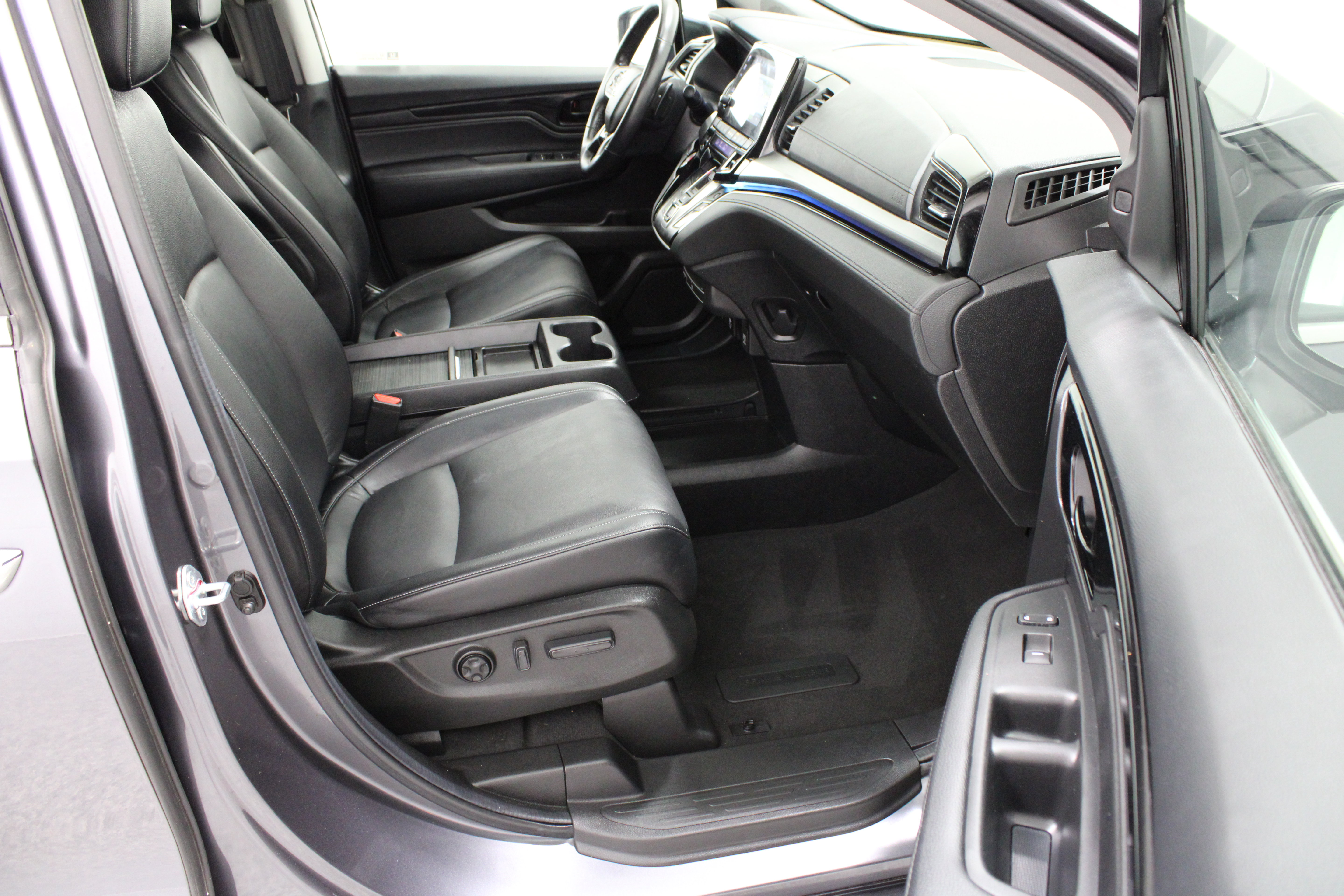 Used 2024 Honda Odyssey Touring image 41