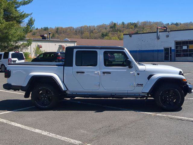 Certified 2021 Jeep Gladiator Sport AWD/4WD image 4