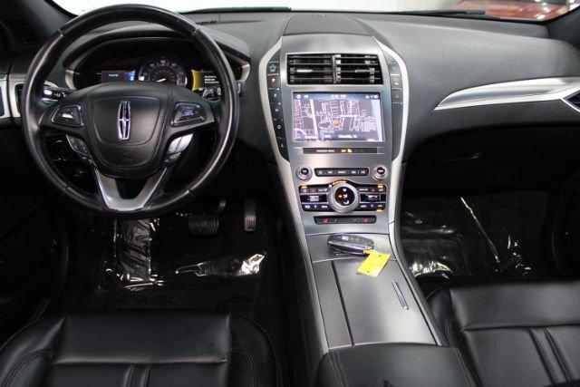 Used 2020 Lincoln MKZ Hybrid w/ Convenience Package FWD image 2