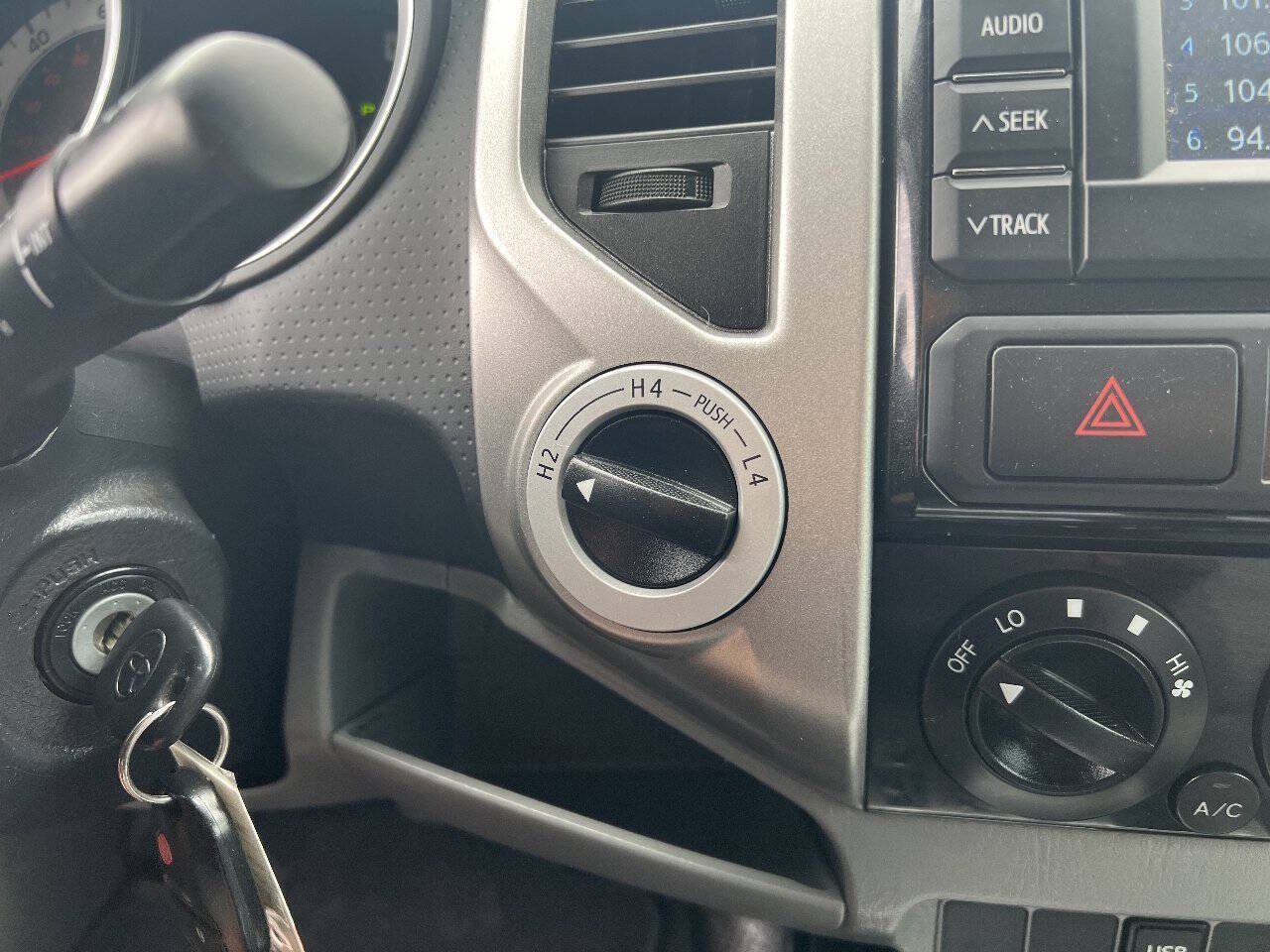 Used 2013 Toyota Tacoma 4x4 Double Cab w/ SR5 Pkg image 26