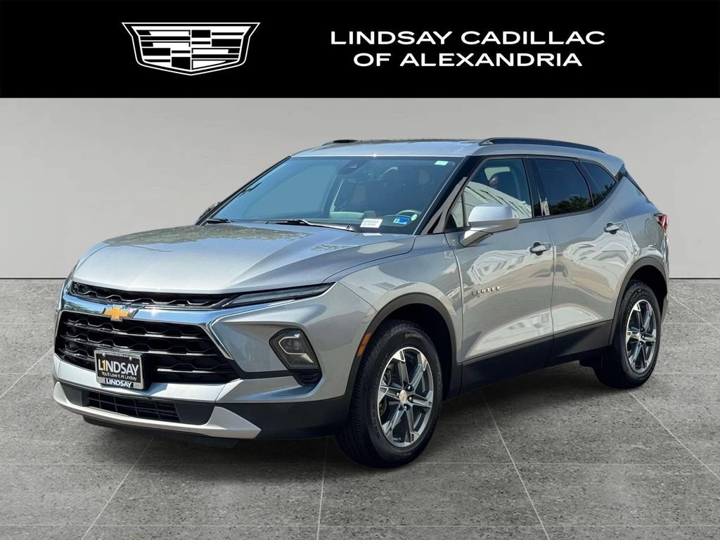 Used 2024 Chevrolet Blazer LT w/ Convenience Package FWD image 1