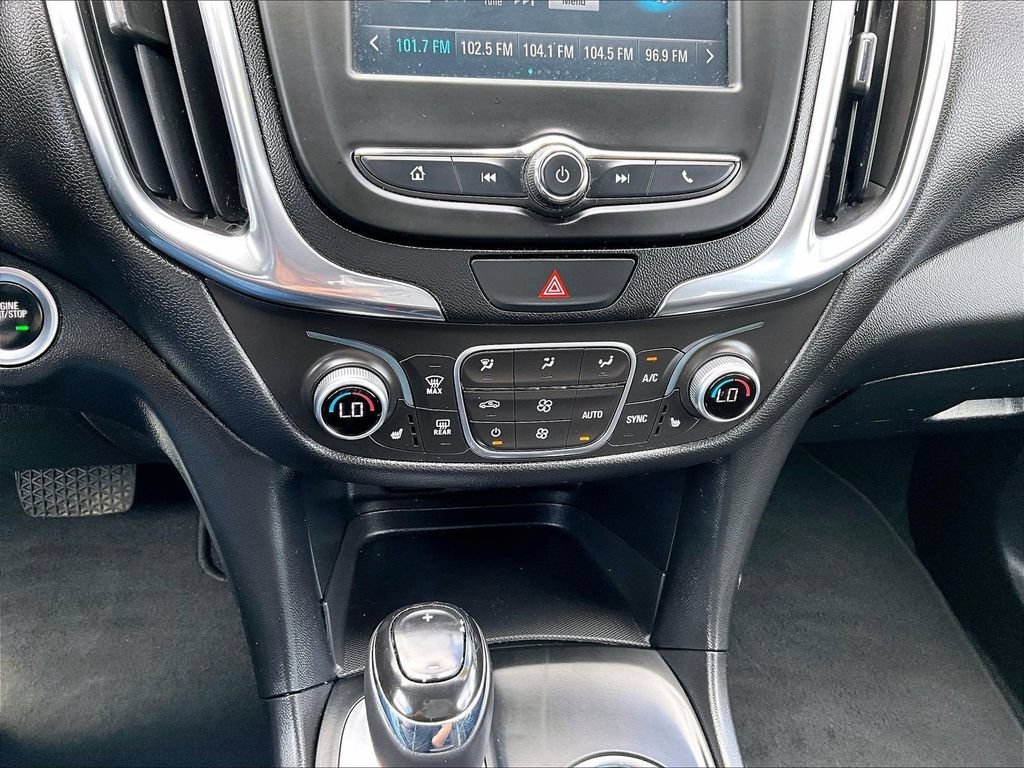 Used 2018 Chevrolet Equinox LT AWD/4WD image 27