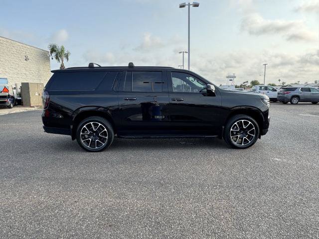 Used 2026 Chevrolet Suburban RST w/ Comfort Package RWD image 2