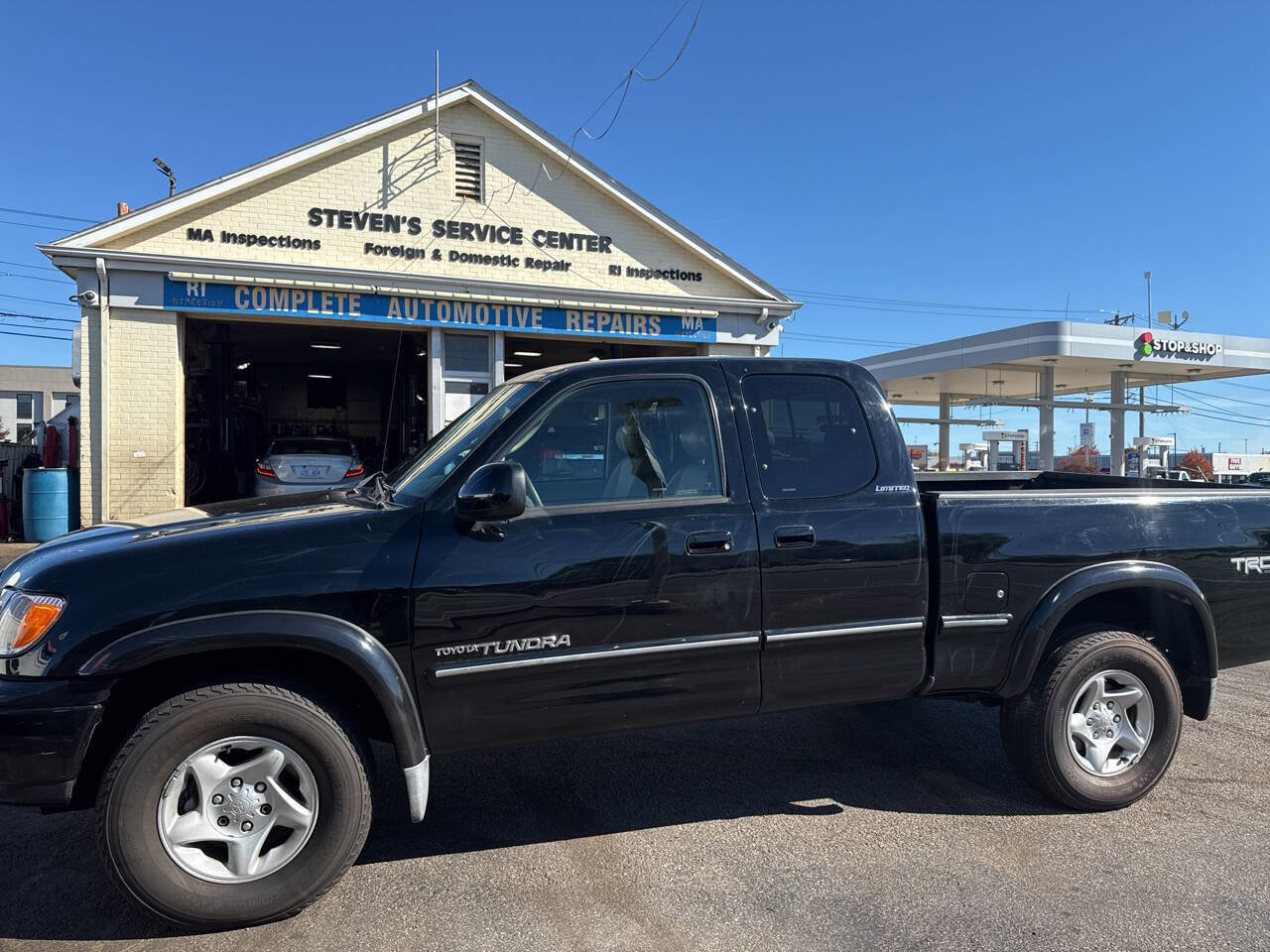 Used 2002 Toyota Tundra Limited image 2