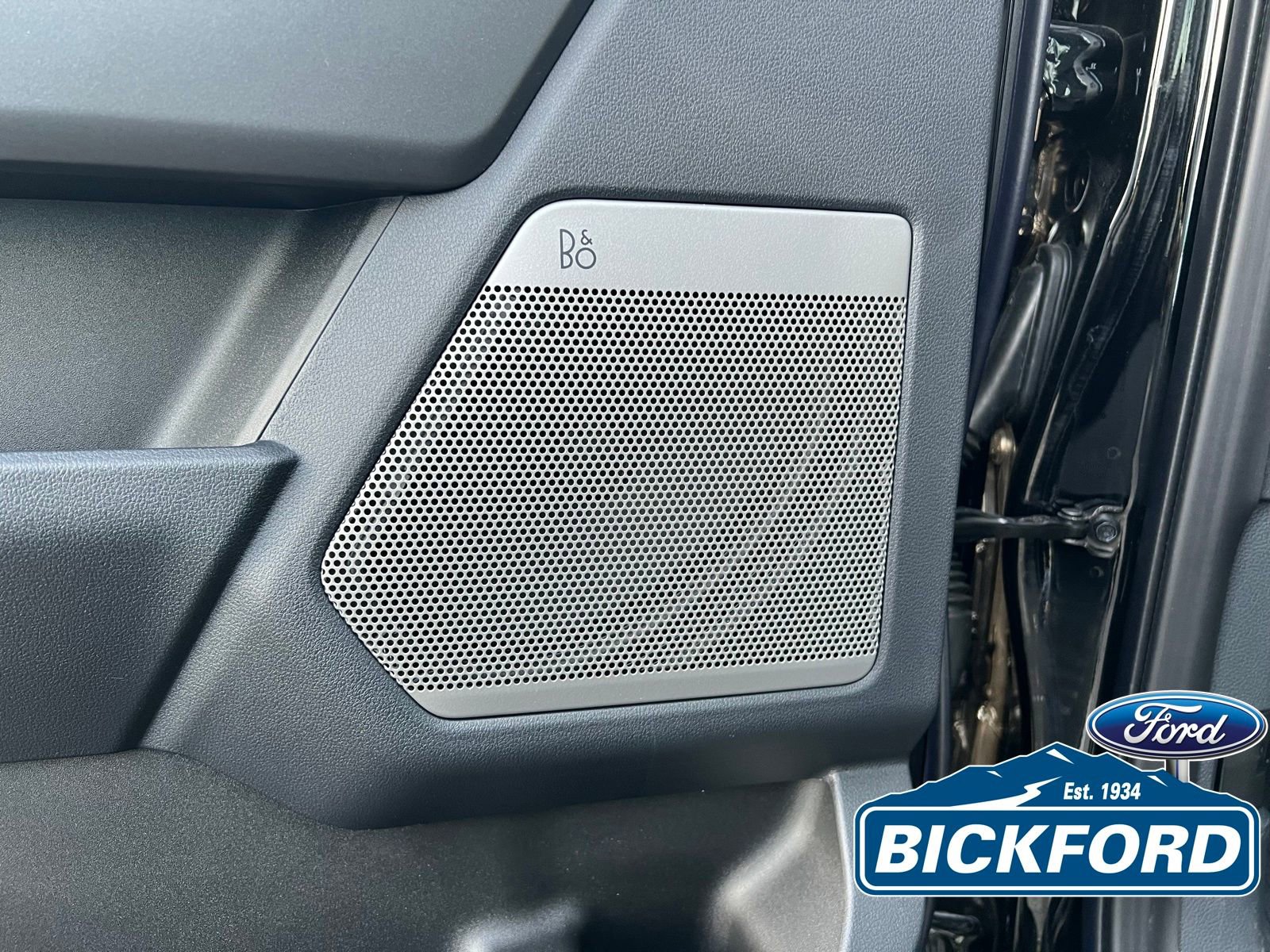 New 2025 Ford F350 Lariat w/ Lariat Ultimate Package image 16