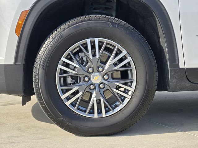 Used 2025 Chevrolet Traverse LT w/ Driver Confidence Package FWD image 11