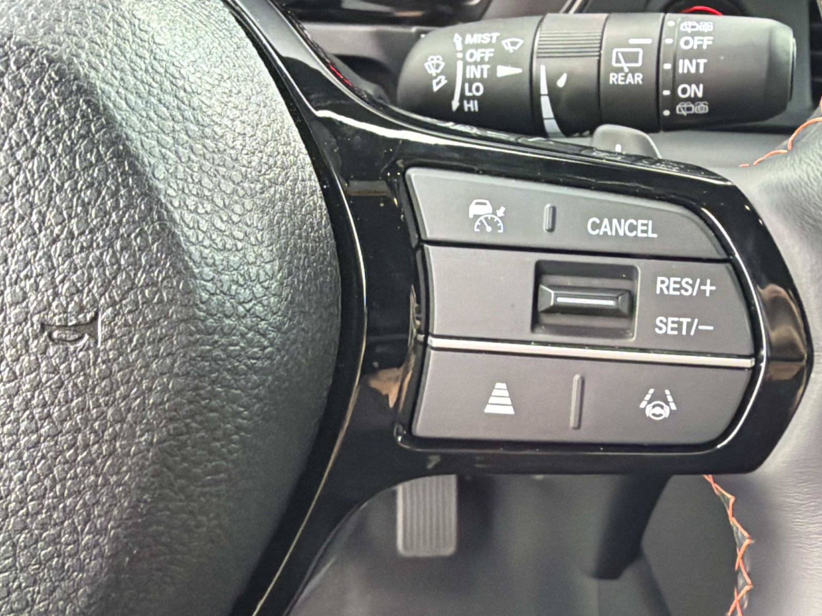 Used 2025 Honda Pilot TrailSport image 27