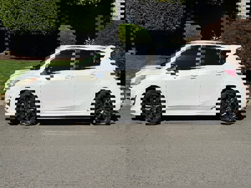 Used 2013 MAZDA MAZDA3 Touring image 2