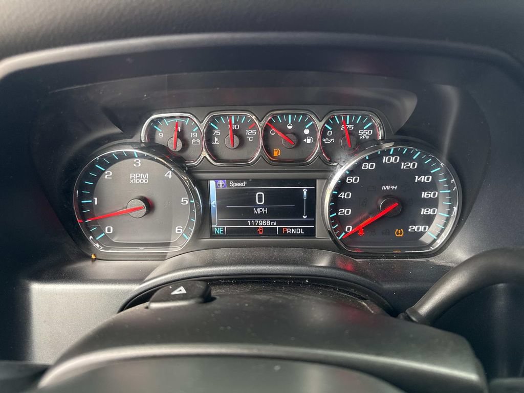 Used 2018 Chevrolet Silverado 1500 LT w/ Trailering Package AWD/4WD image 12