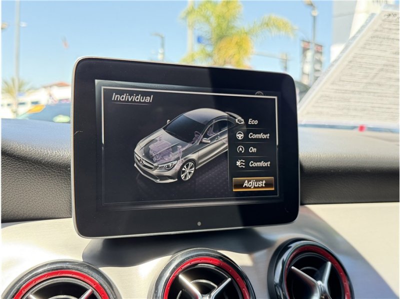 Used 2017 Mercedes-Benz CLA 250 4MATIC image 49