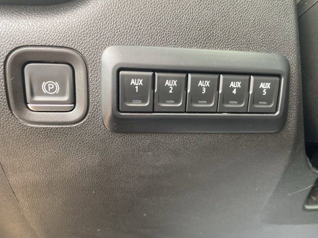 Used 2024 GMC Sierra 2500 Pro w/ X31 Off-Road Package image 24