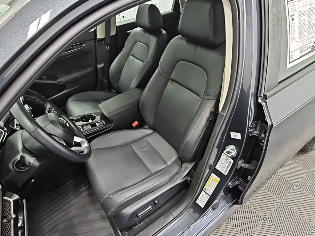 Used 2024 Honda Civic EX-L image 25