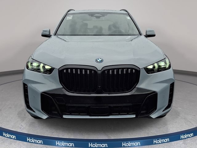 New 2026 BMW X5 xDrive50e w/ M Sport Package AWD/4WD image 2