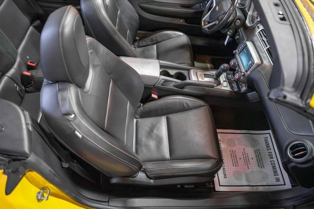Used 2015 Chevrolet Camaro LT RWD image 19