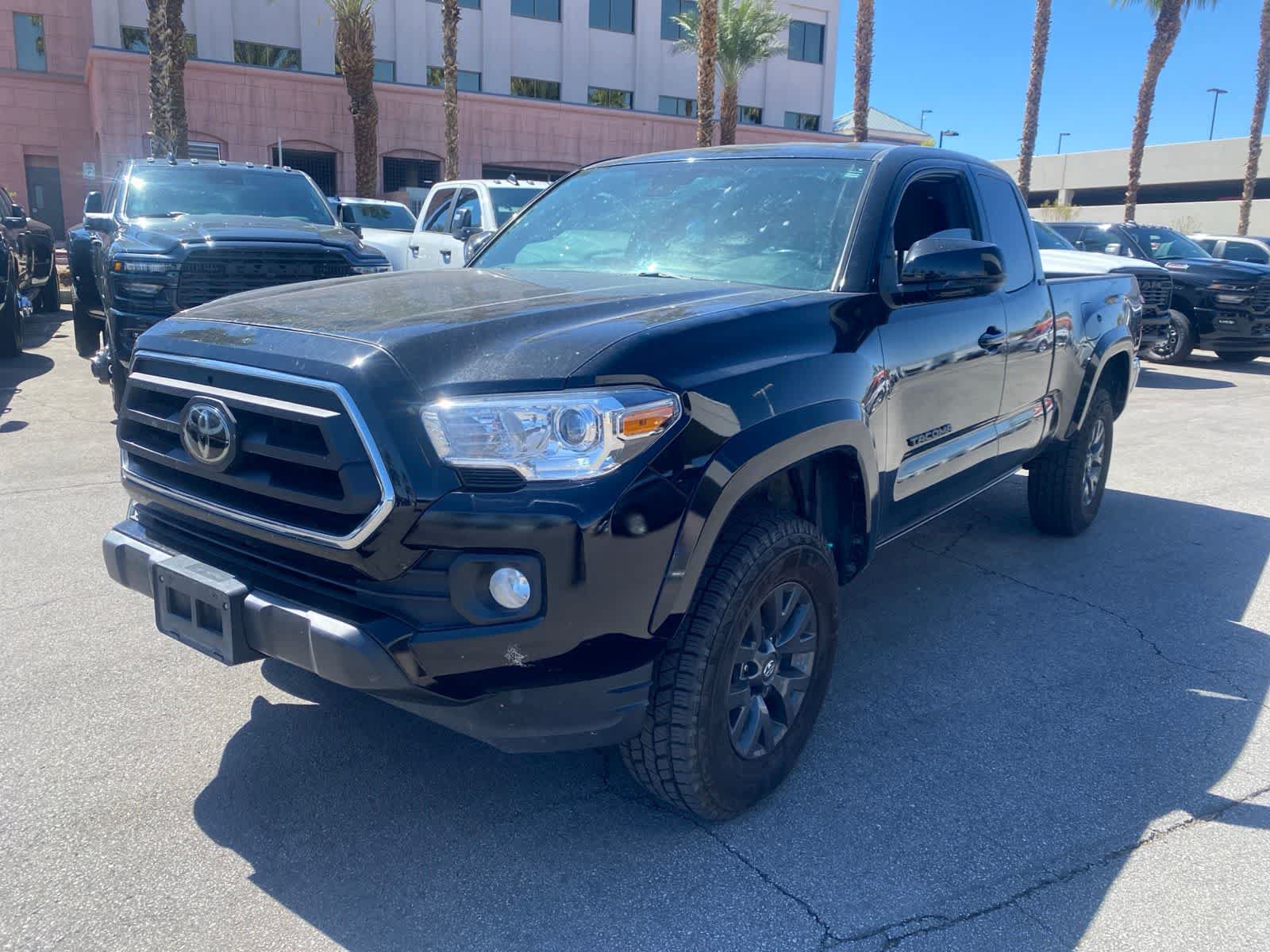 Used 2023 Toyota Tacoma SR5 AWD/4WD image 1