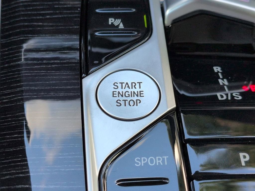 New 2026 BMW X5 sDrive40i w/ M Sport Package image 29