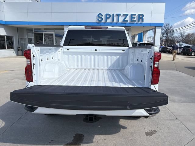Used 2025 Chevrolet Silverado 1500 Custom w/ Turbomax Blackout Package AWD/4WD image 24
