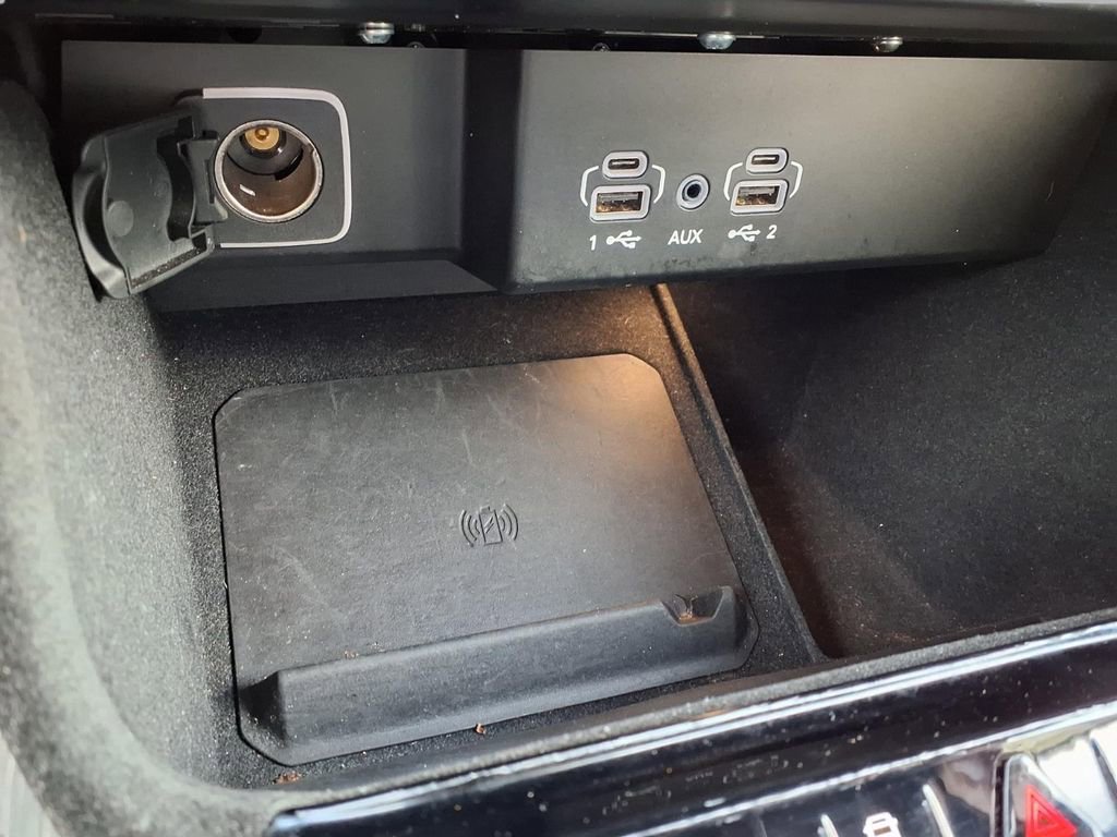 Certified 2024 Jeep Wagoneer Series II w/ Flexible Seating Group AWD/4WD image 9