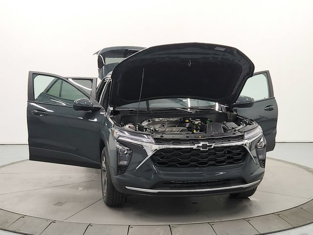 New 2026 Chevrolet Trax LT w/ Driver Confidence Package FWD image 10