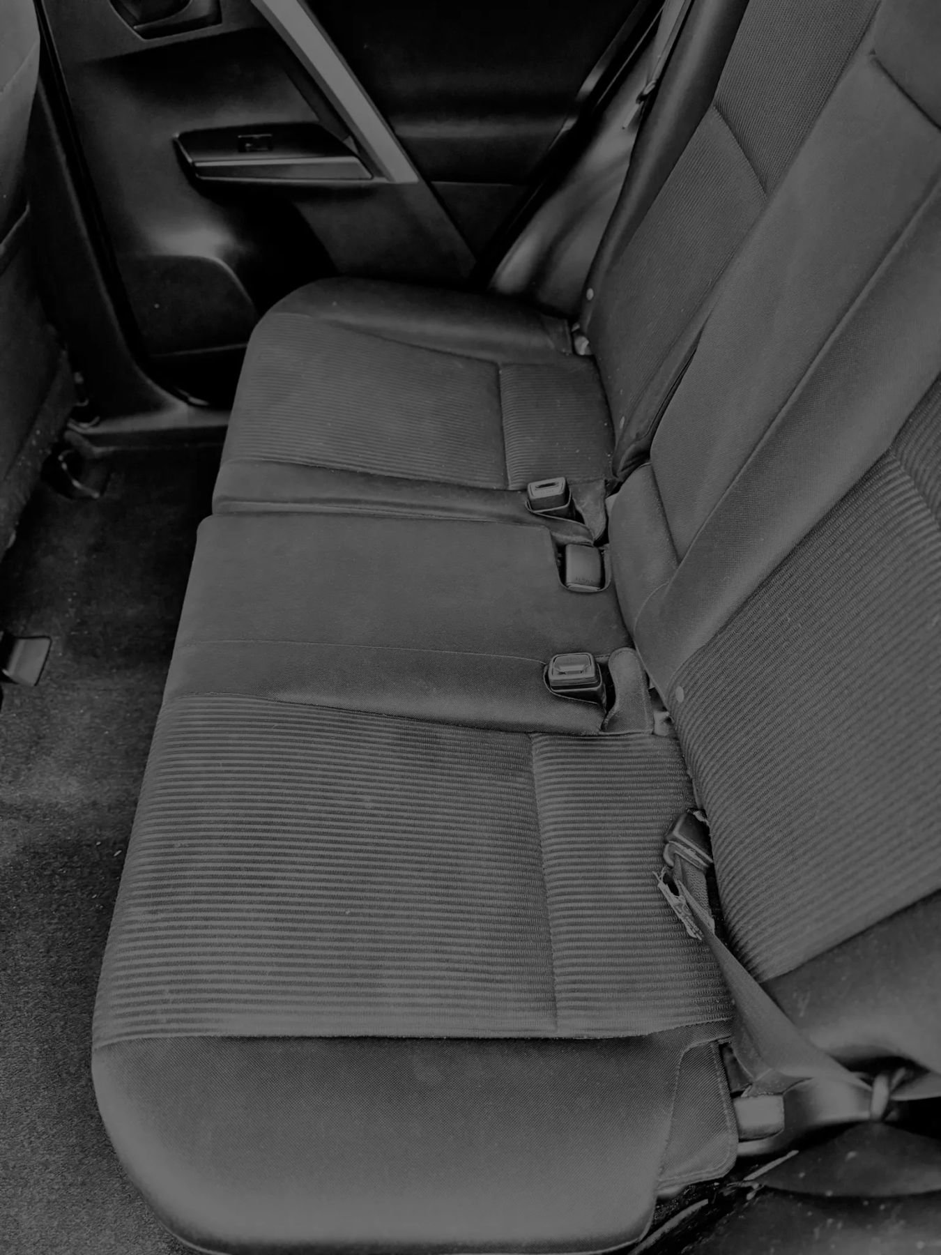 Used 2016 Toyota RAV4 LE image 22