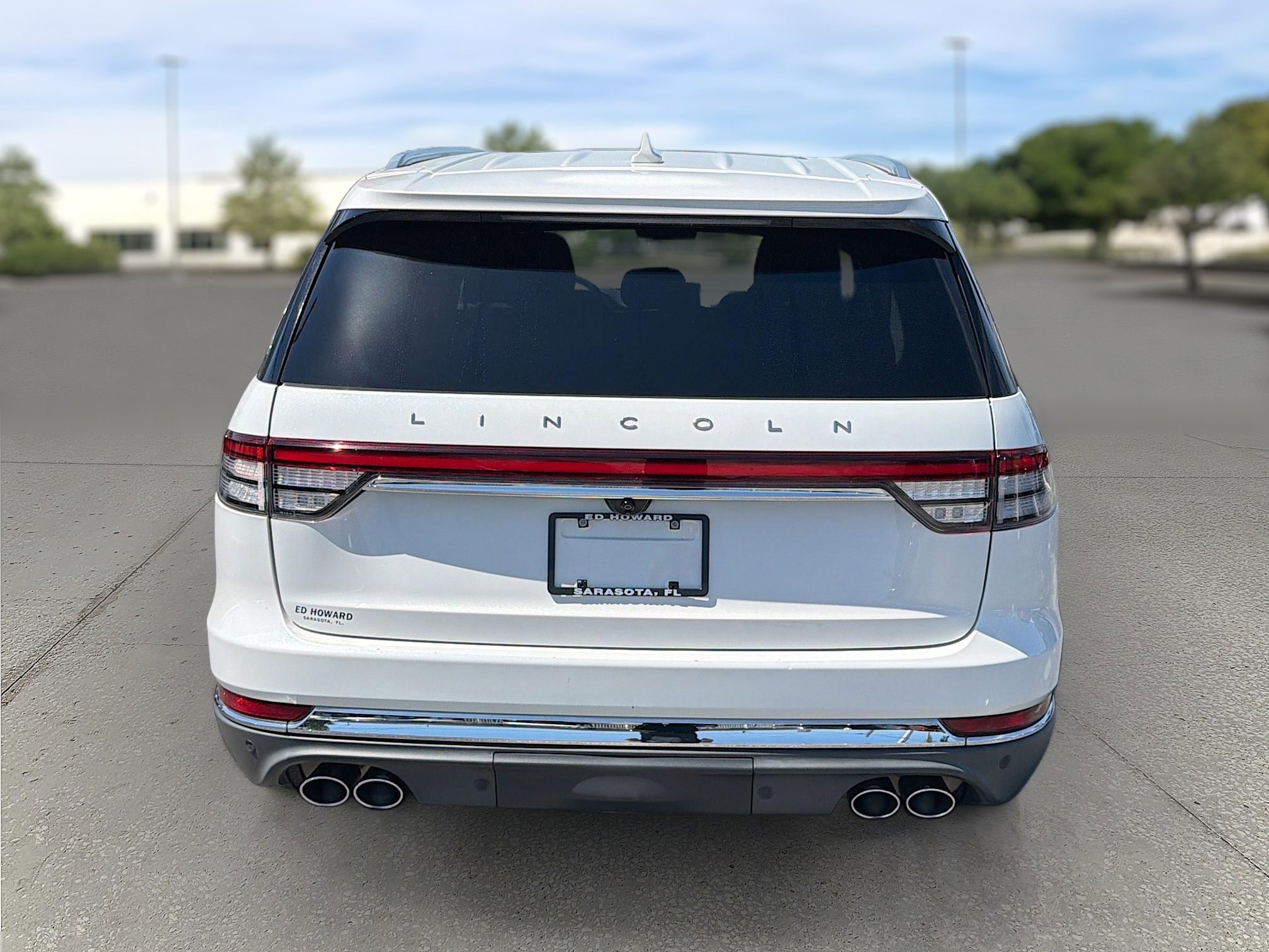 Certified 2020 Lincoln Aviator Reserve w/ Equipment Group 202A AWD/4WD image 6