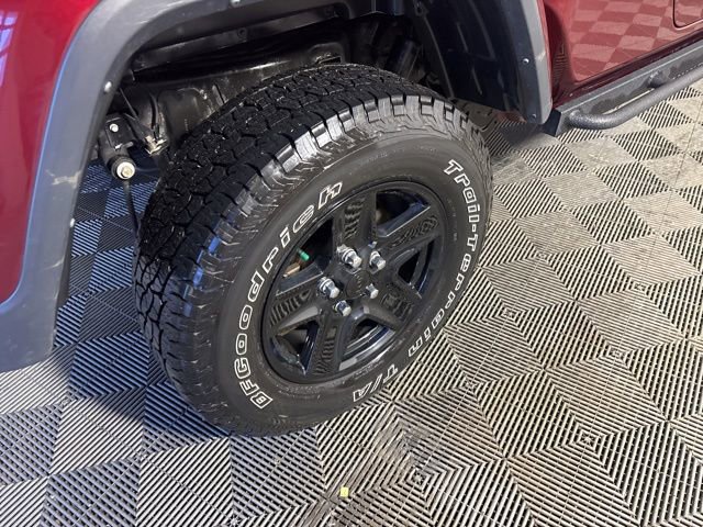 Used 2021 Jeep Gladiator Sport image 7