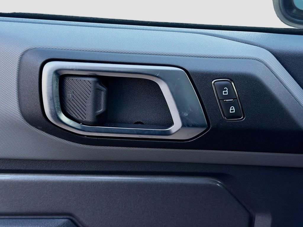 Used 2024 Ford Bronco Black Diamond image 24