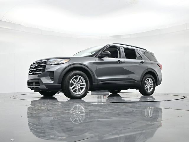 Used 2026 Ford Explorer Active RWD image 14