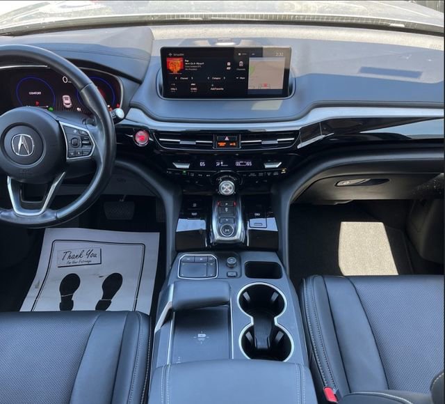 Used 2023 Acura MDX SH-AWD w/ Technology Package image 5