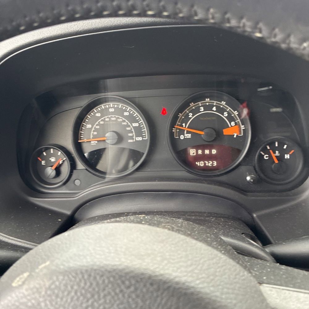 Used 2016 Jeep Patriot Latitude w/ Sun/Sound Group image 28