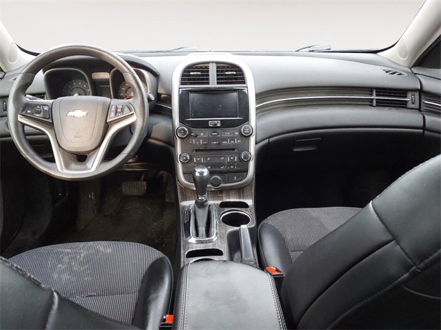 Used 2015 Chevrolet Malibu LT w/ Power Convenience Package image 9