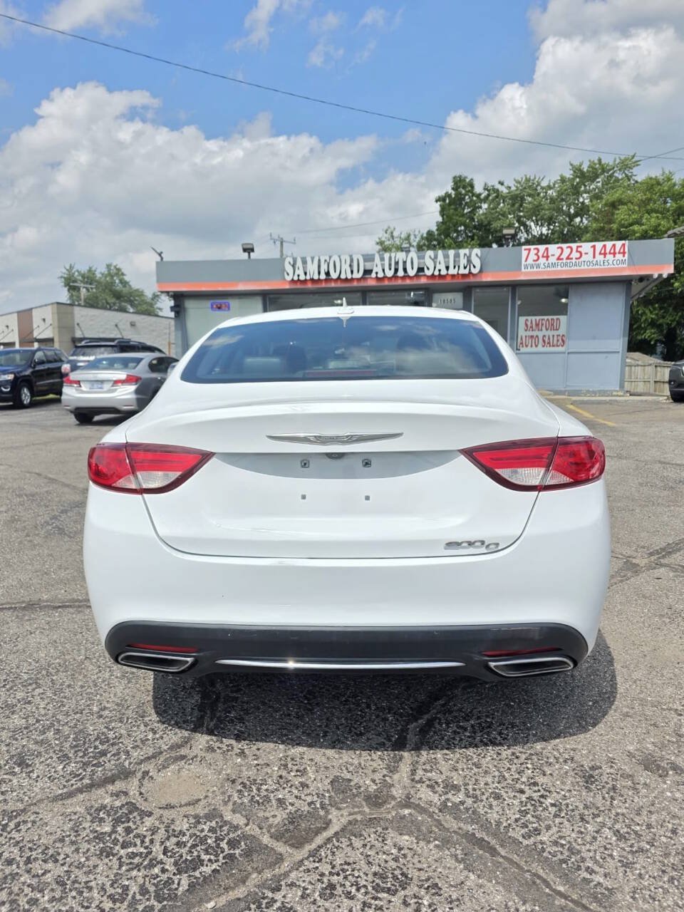 Used 2016 Chrysler 200 C FWD image 12