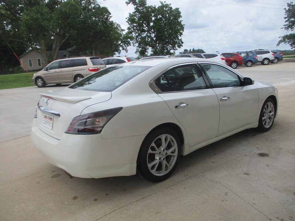 Used 2014 Nissan Maxima 3.5 SV w/ Sport Package FWD image 16