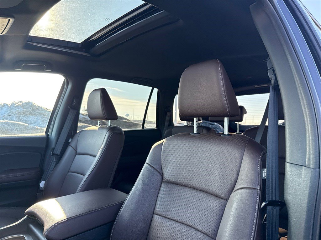 Certified 2025 Honda Passport EX-L image 21