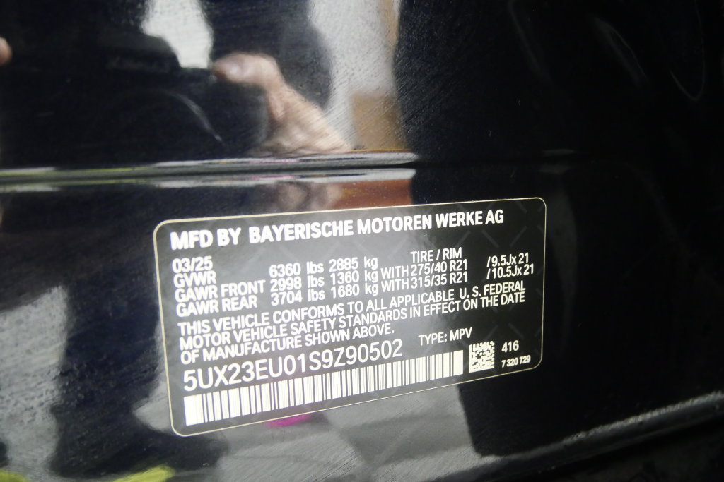 Certified 2025 BMW X5 xDrive40i w/ M Sport Package AWD/4WD image 28
