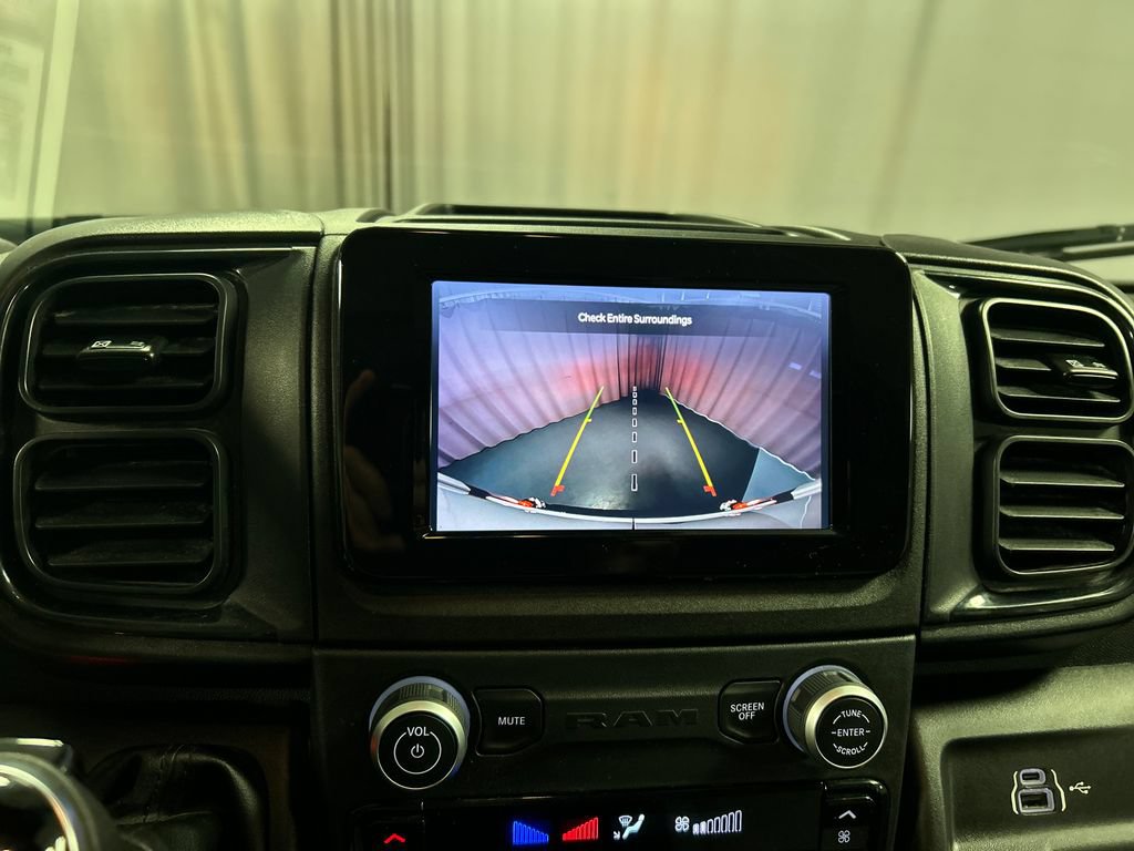 Used 2025 RAM ProMaster 2500 w/ Convenience Group FWD image 18