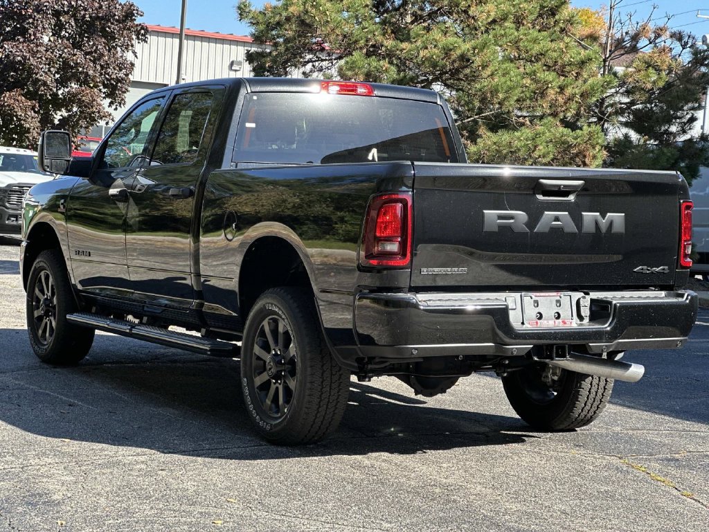 New 2026 RAM 2500 Big Horn AWD/4WD image 4