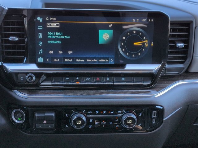 Used 2025 Chevrolet Silverado 1500 LT image 19