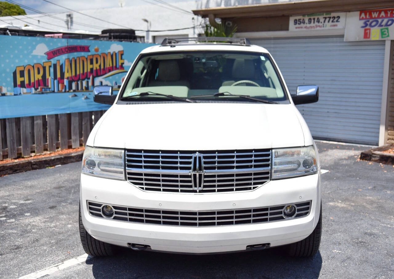 Used 2014 Lincoln Navigator L 2WD image 2