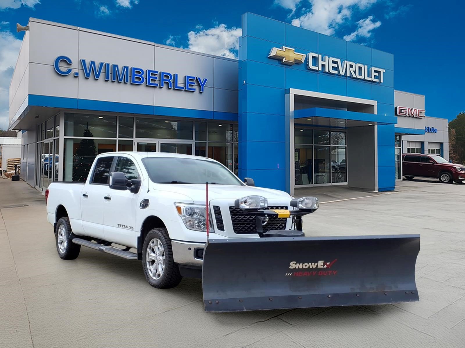 Used 2019 Nissan Titan SV w/ SV Convenience Package AWD/4WD image 1